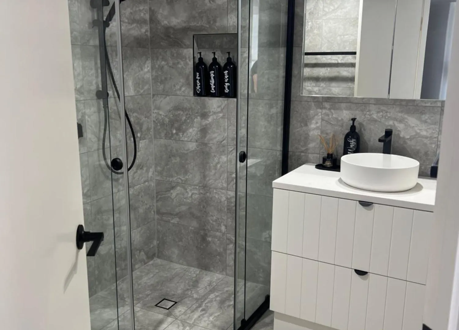 شقة Ocean View - Alexandra Headlands Beachfront Unit